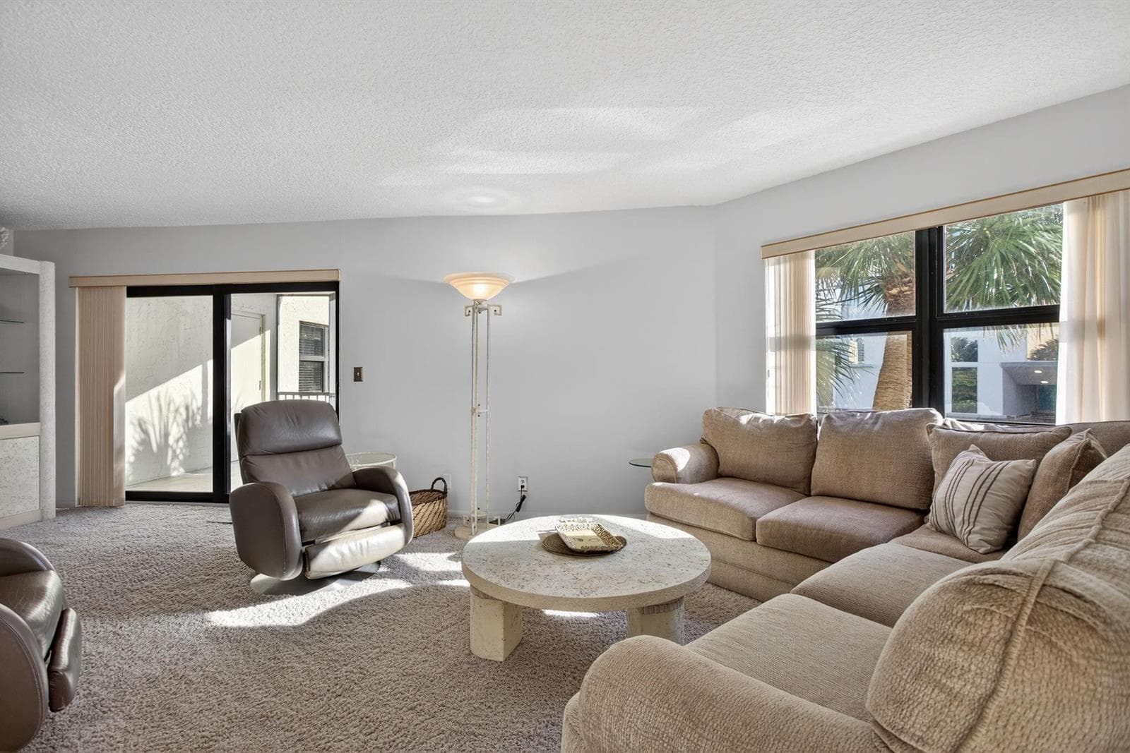 501 N Riverside Drive 301 photo 12