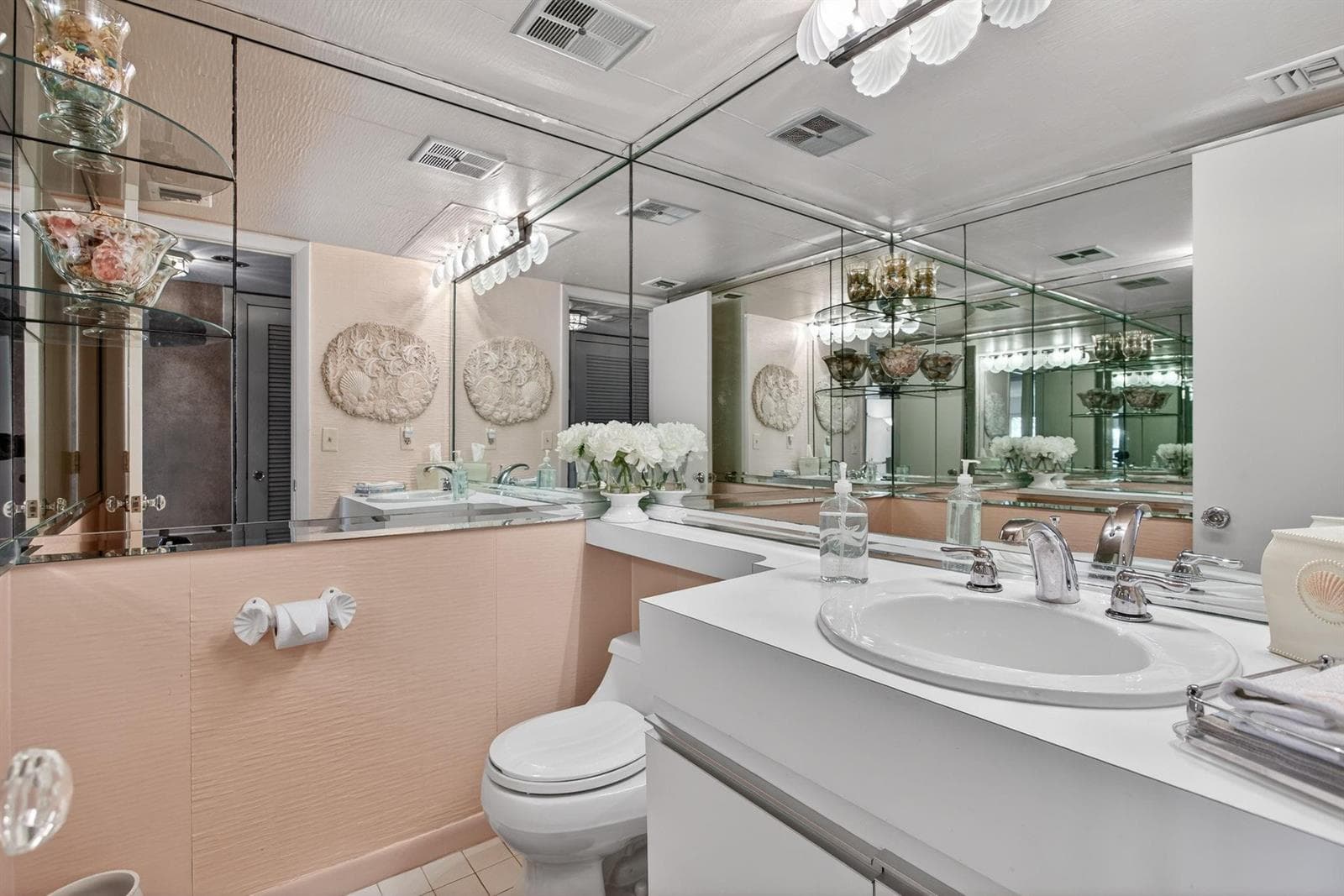 501 N Riverside Drive 301 photo 10