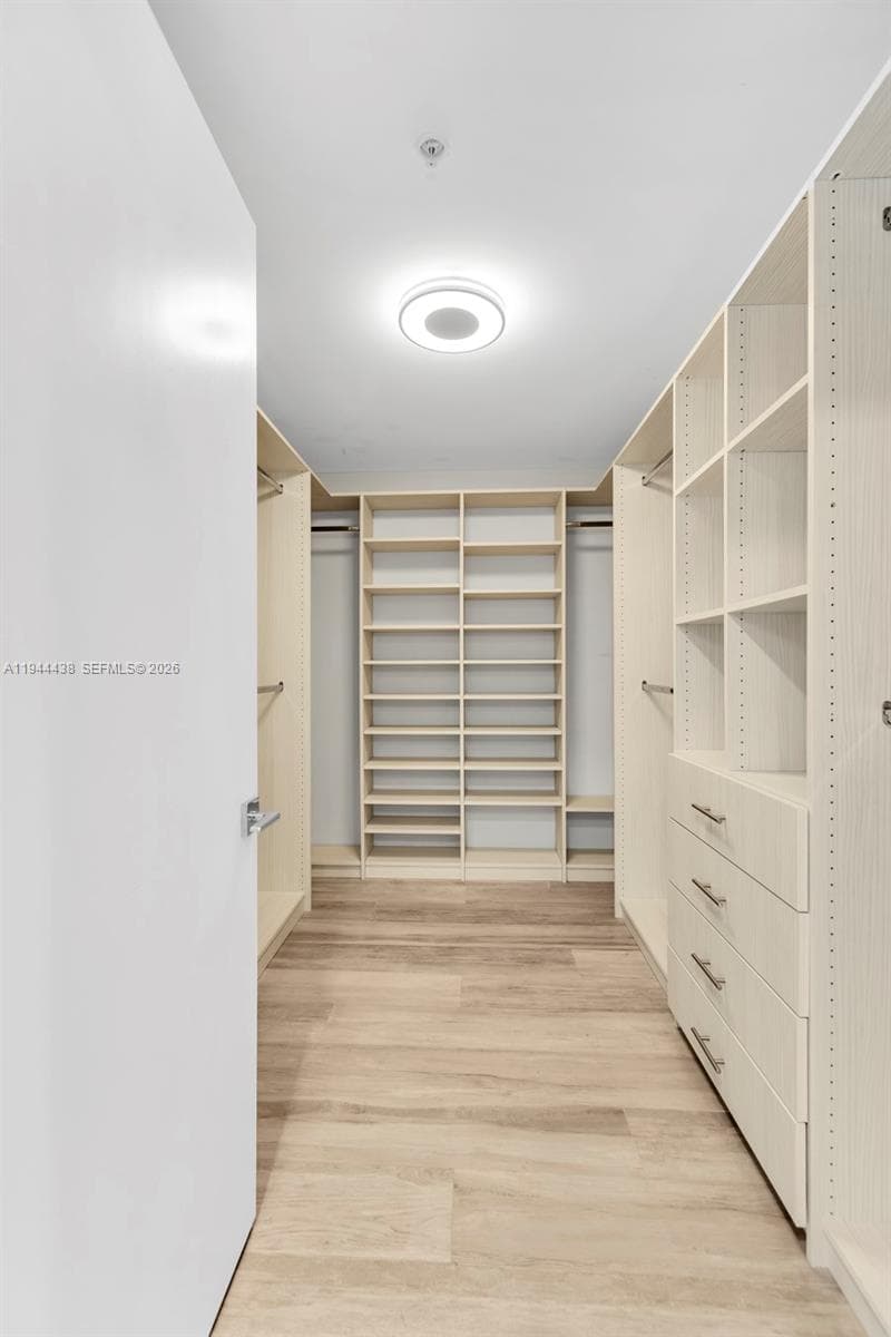17301 Biscayne Blvd 1106 photo 22