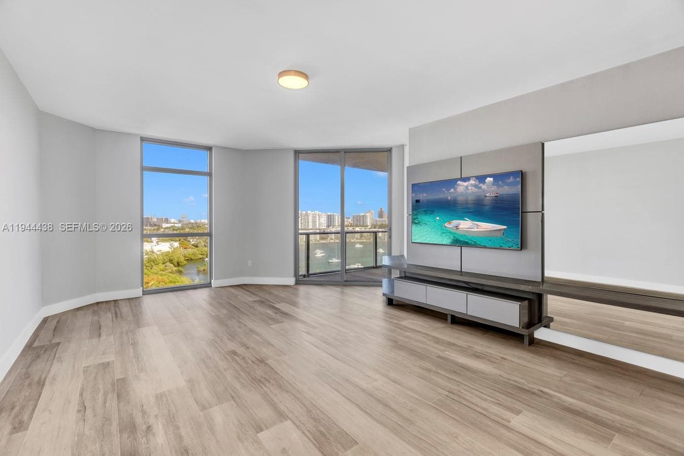 17301 Biscayne Blvd 1106 photo 3