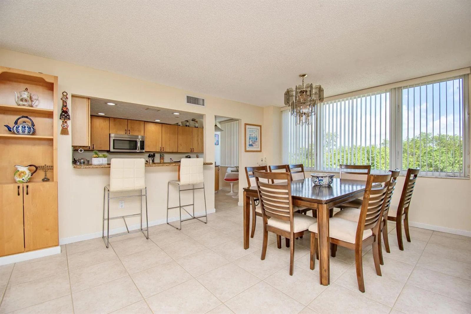3912 S Ocean Boulevard photo 2