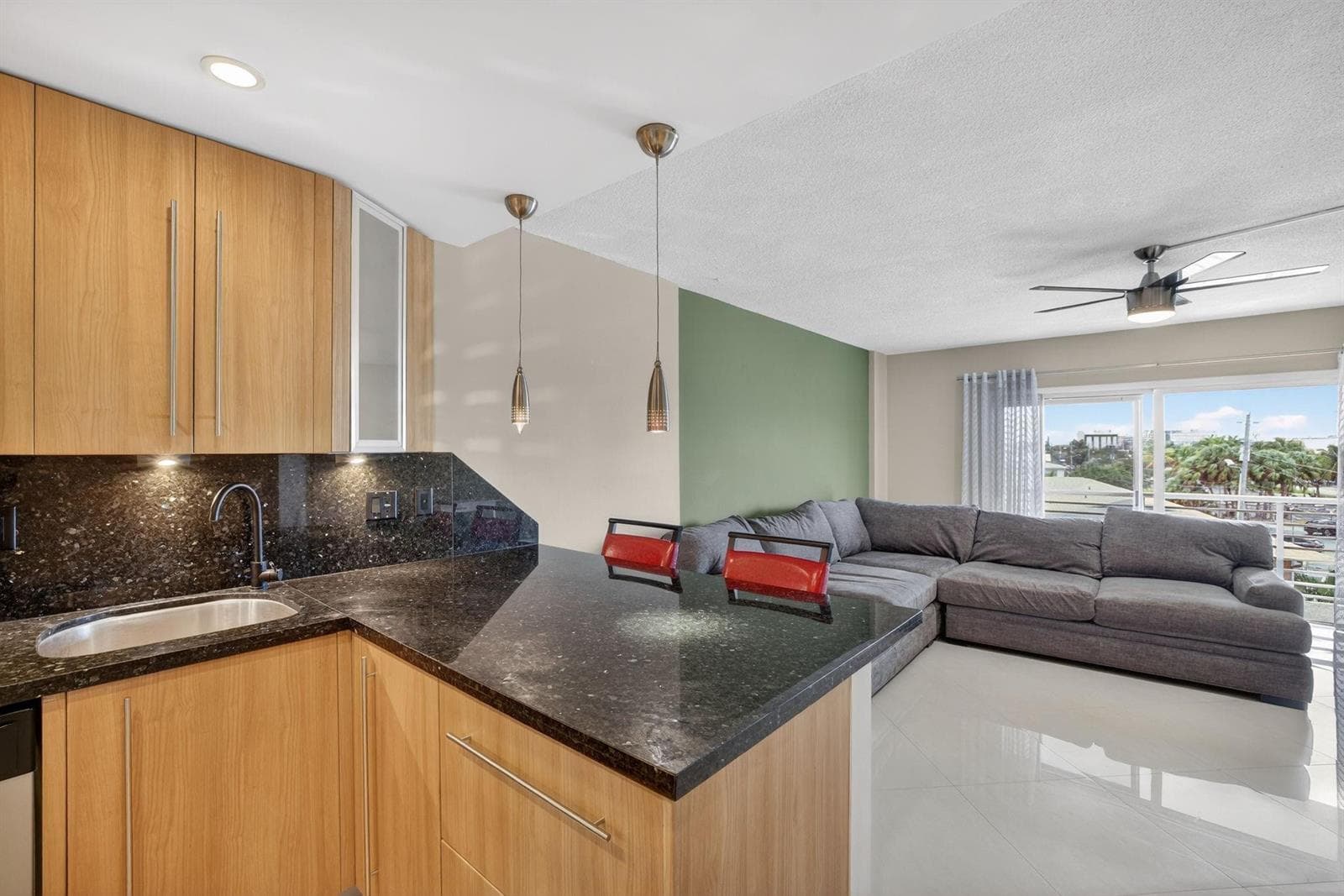 2900 NE 30th Street A4 photo 16