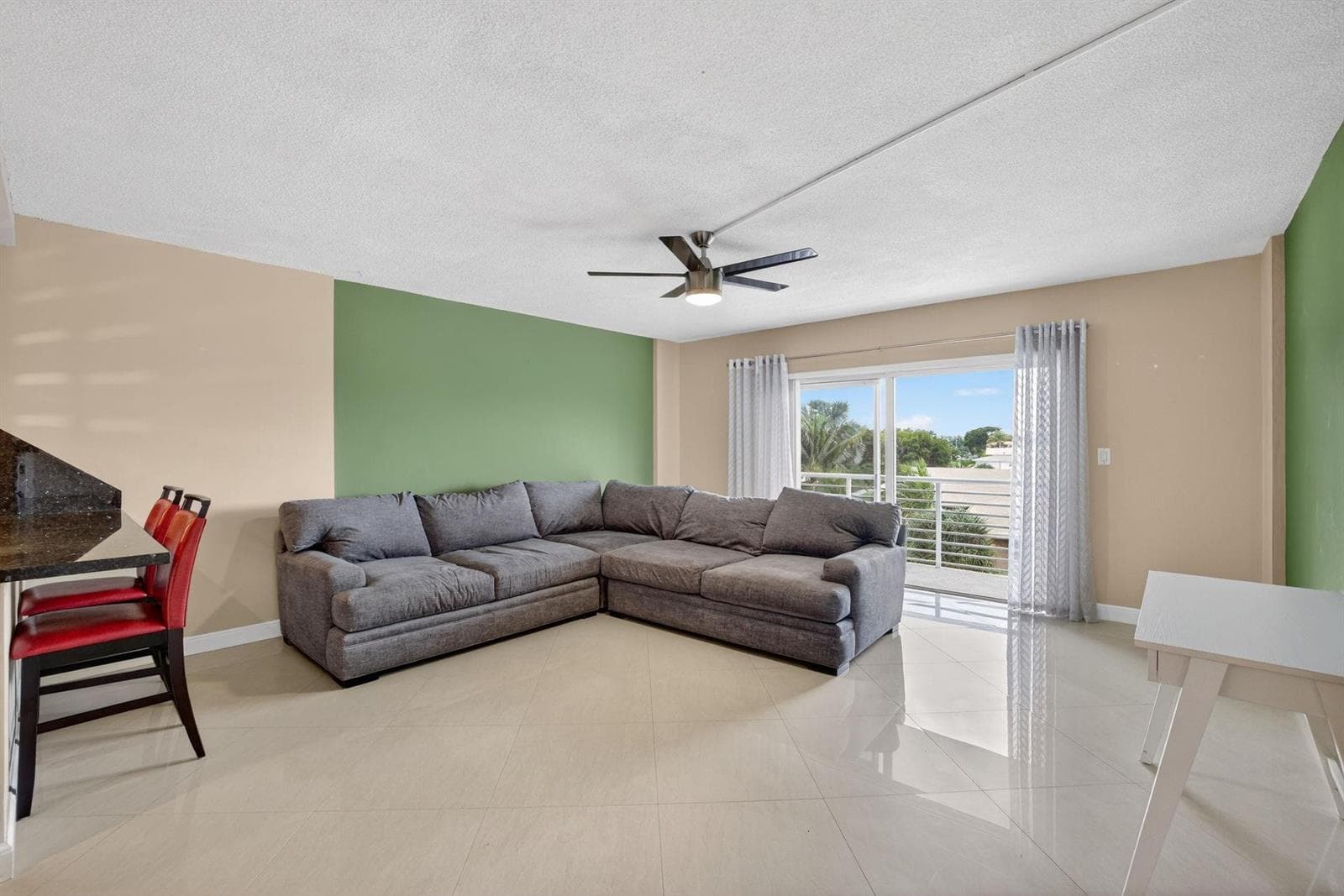 2900 NE 30th Street A4 photo 5