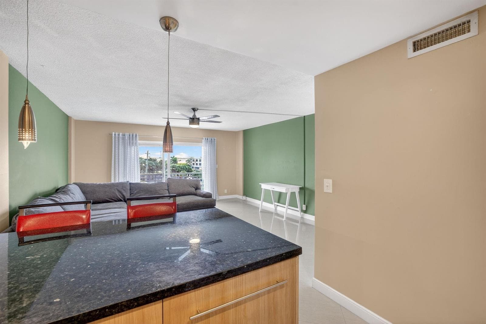 2900 NE 30th Street A4 photo 18