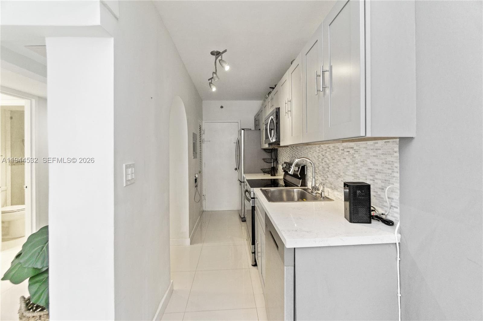 100 Lincoln Rd 501 photo 7