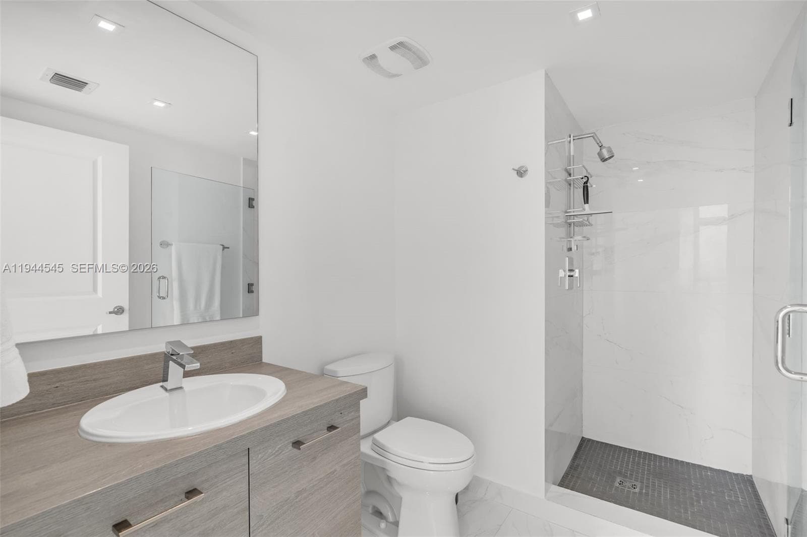 400 Sunny Isles Blvd 1801 photo 25