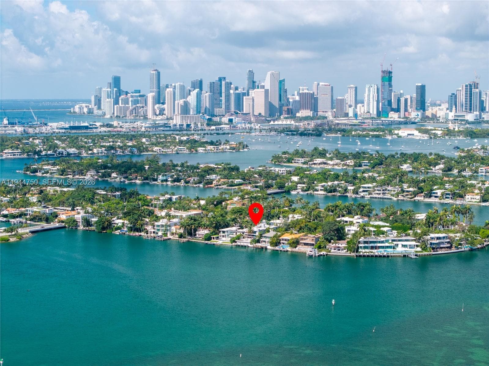 333 E Rivo Alto Dr photo 2