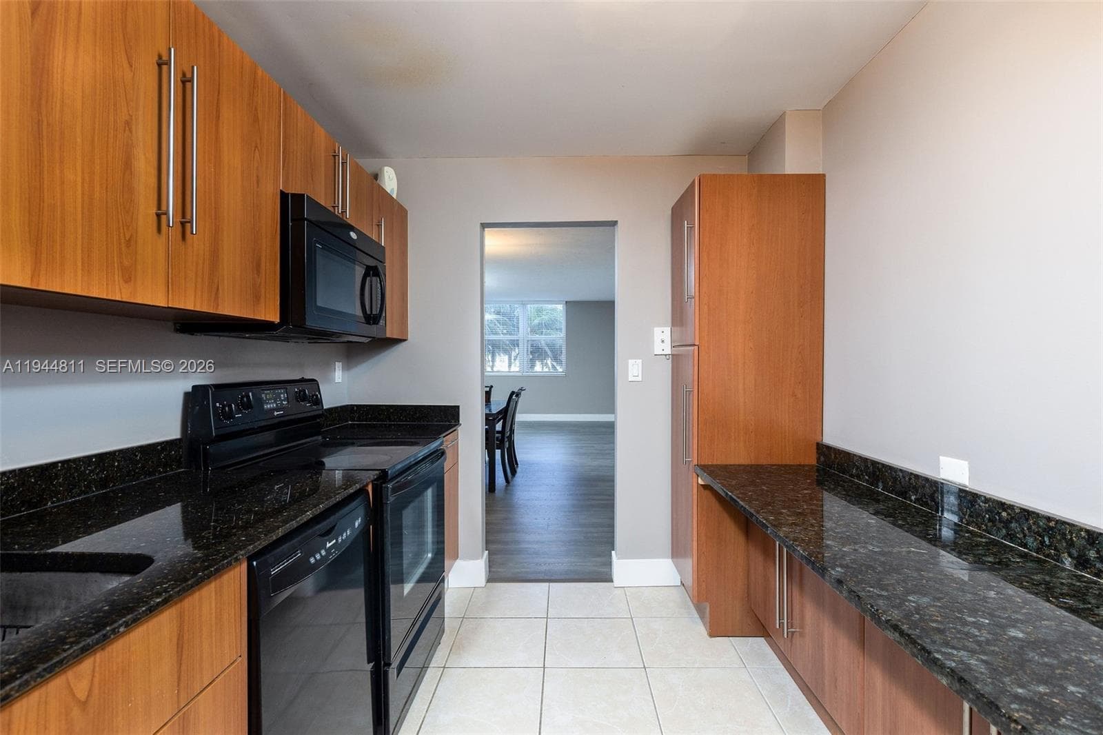 3001 S Ocean Dr 227 photo 3