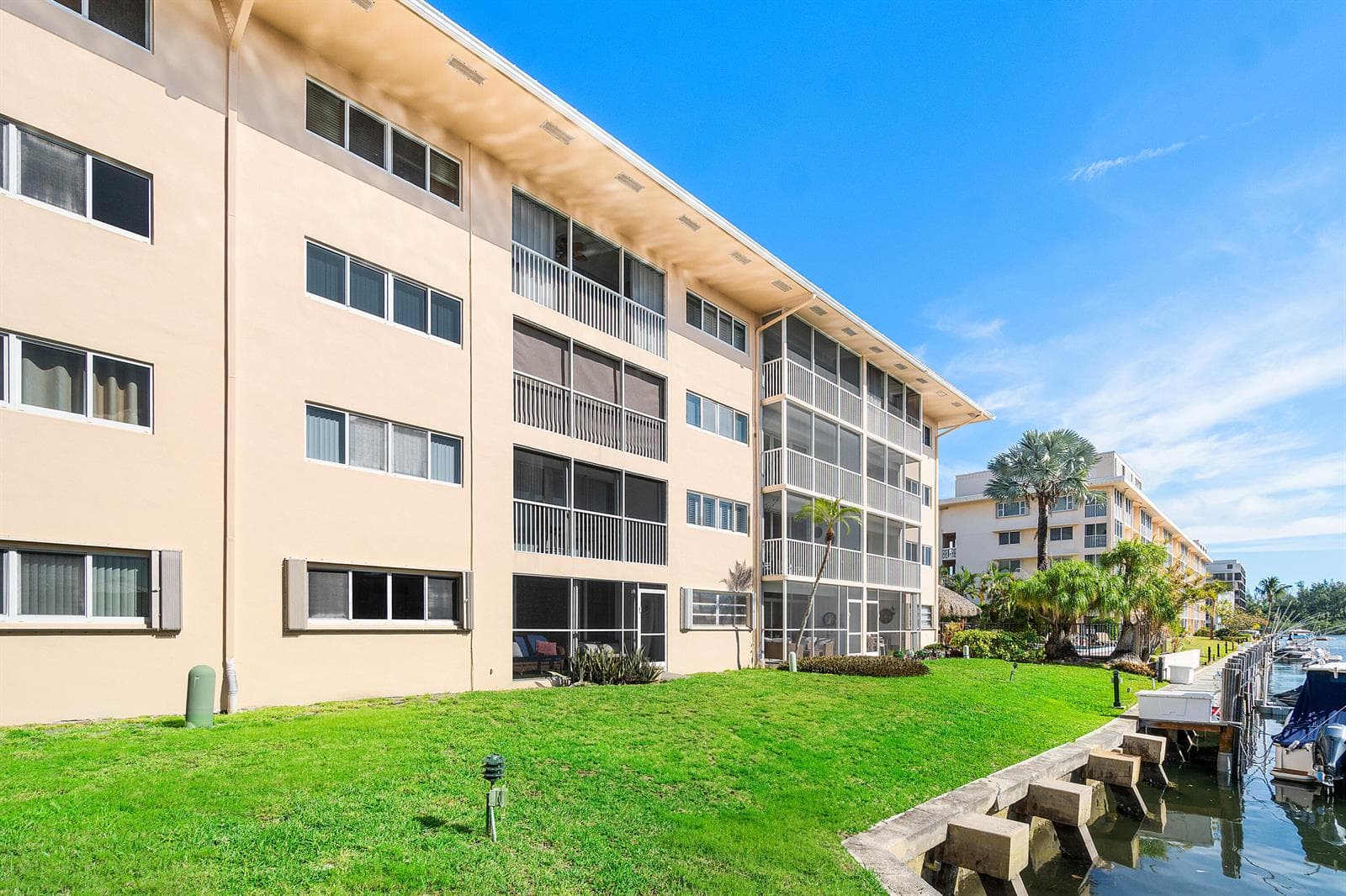 698 NE Spanish River Boulevard 0140 photo 12