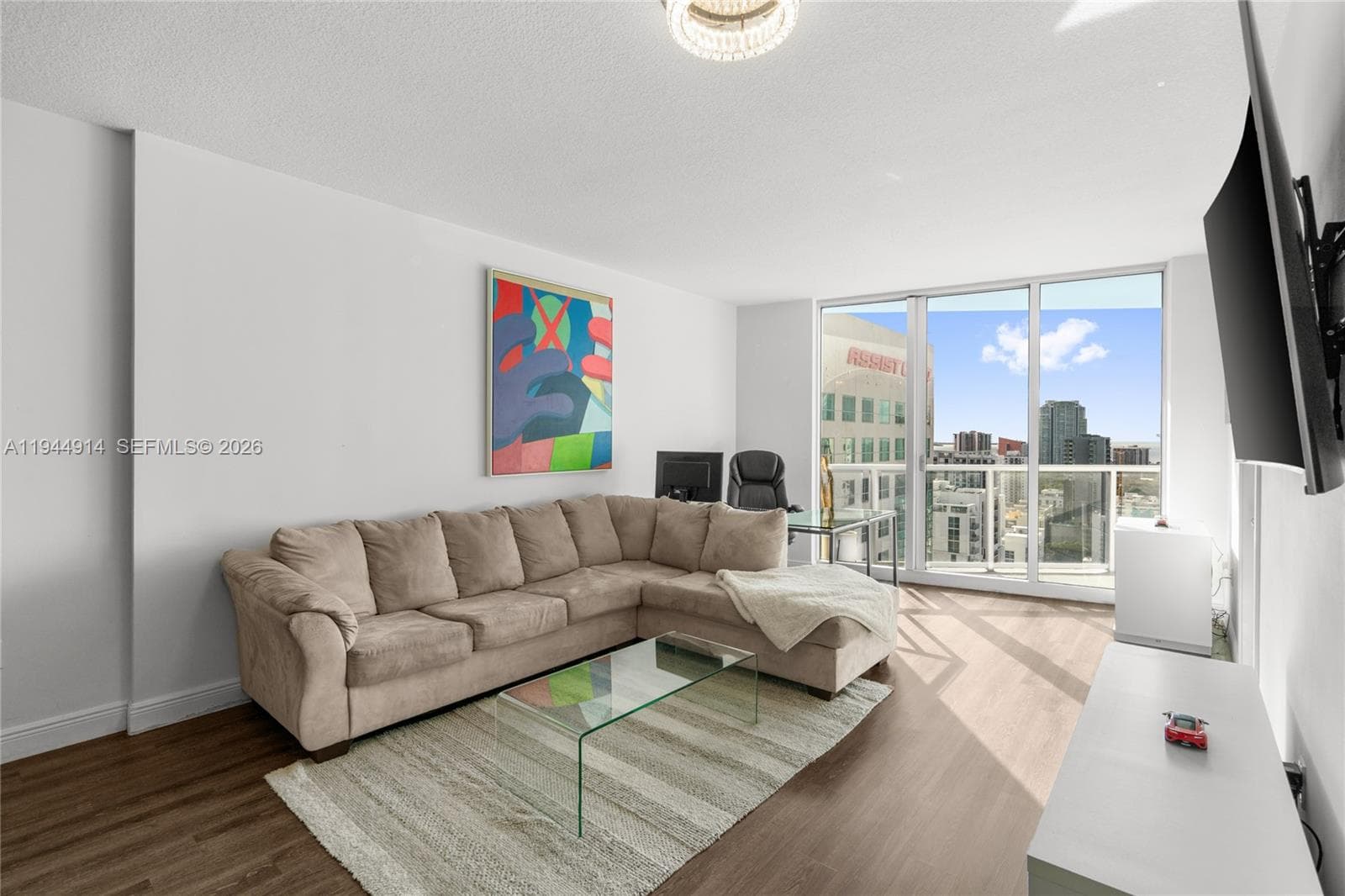 185 SW 7th St 2702 photo 11