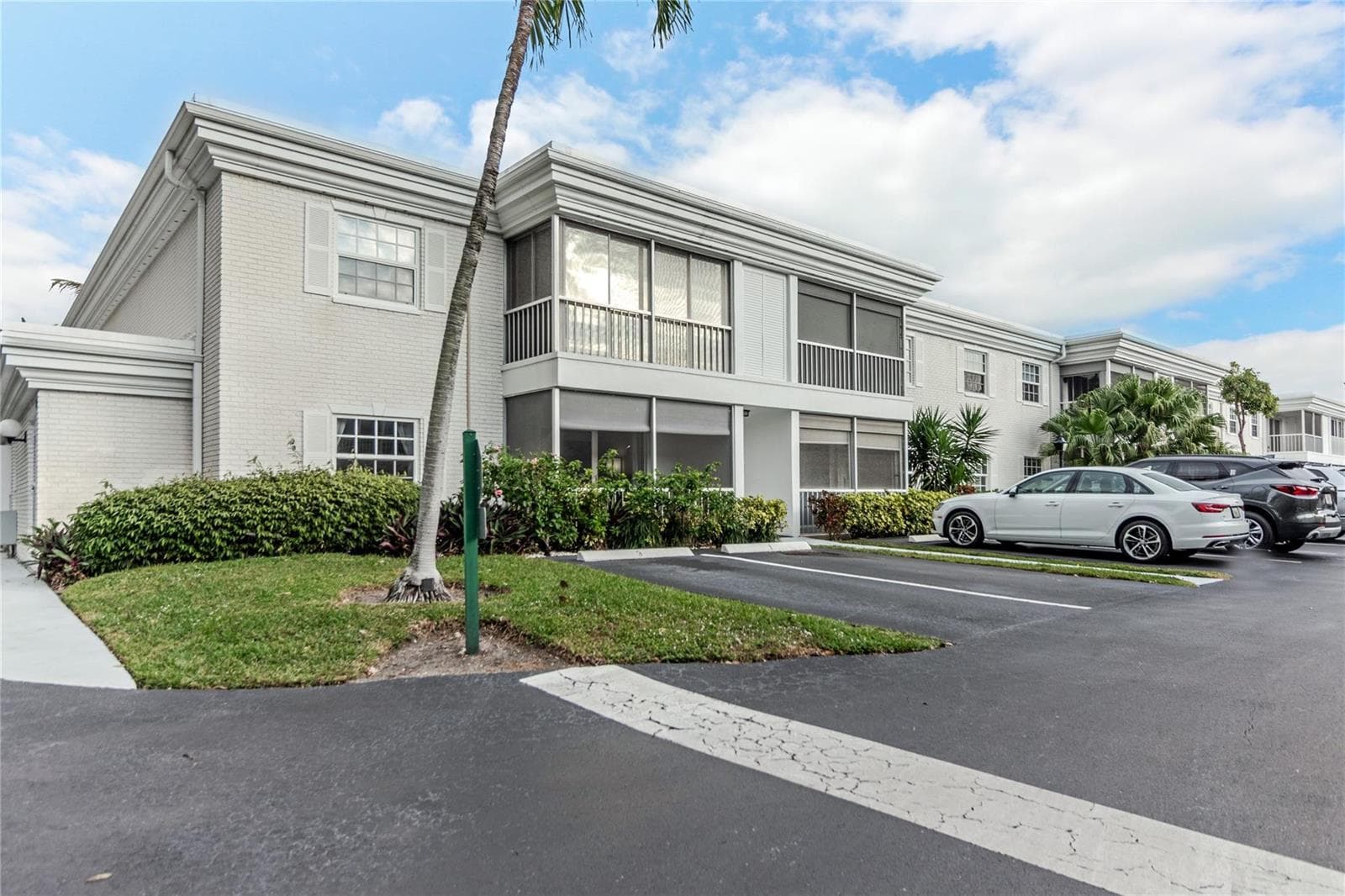 6521 Bay Club Drive 1 photo 3