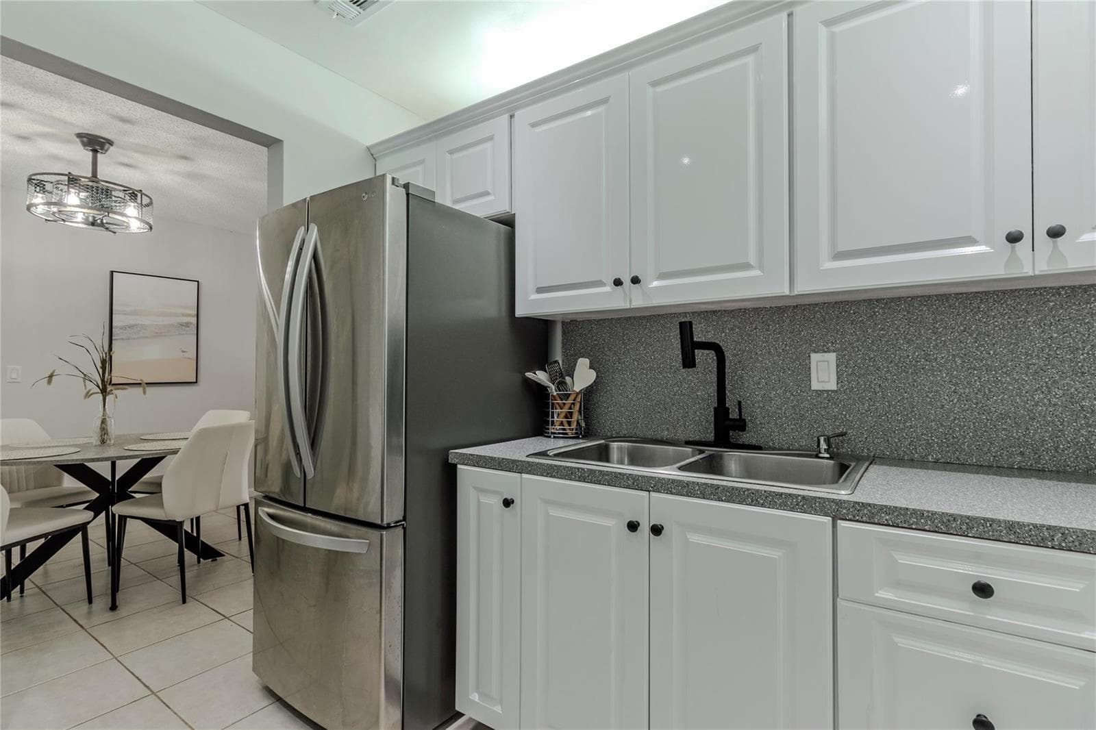 6521 Bay Club Drive 1 photo 10