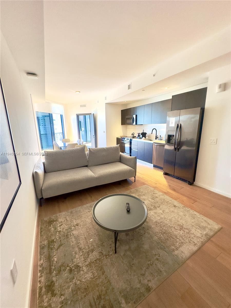 398 5th St 2114 photo 12