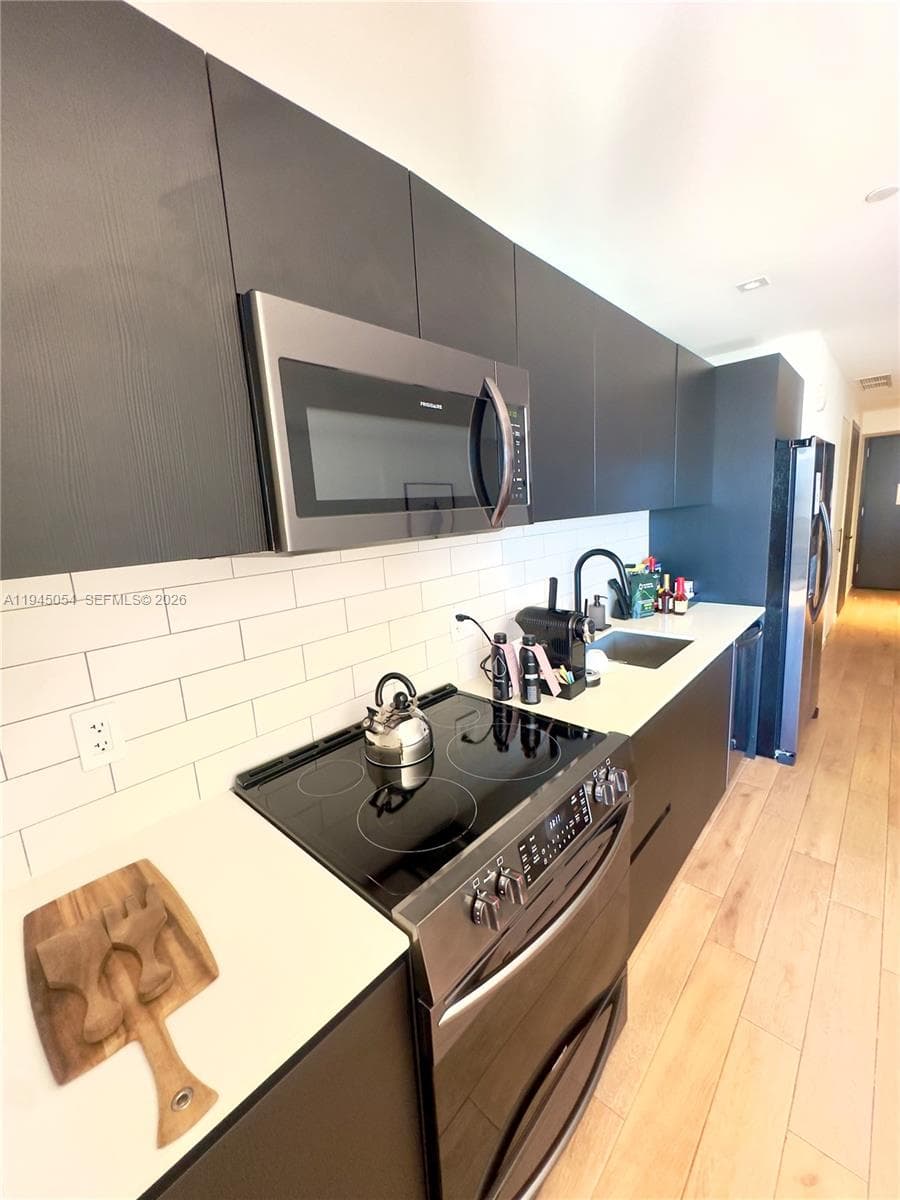 398 NE 5th St 2114 photo 9
