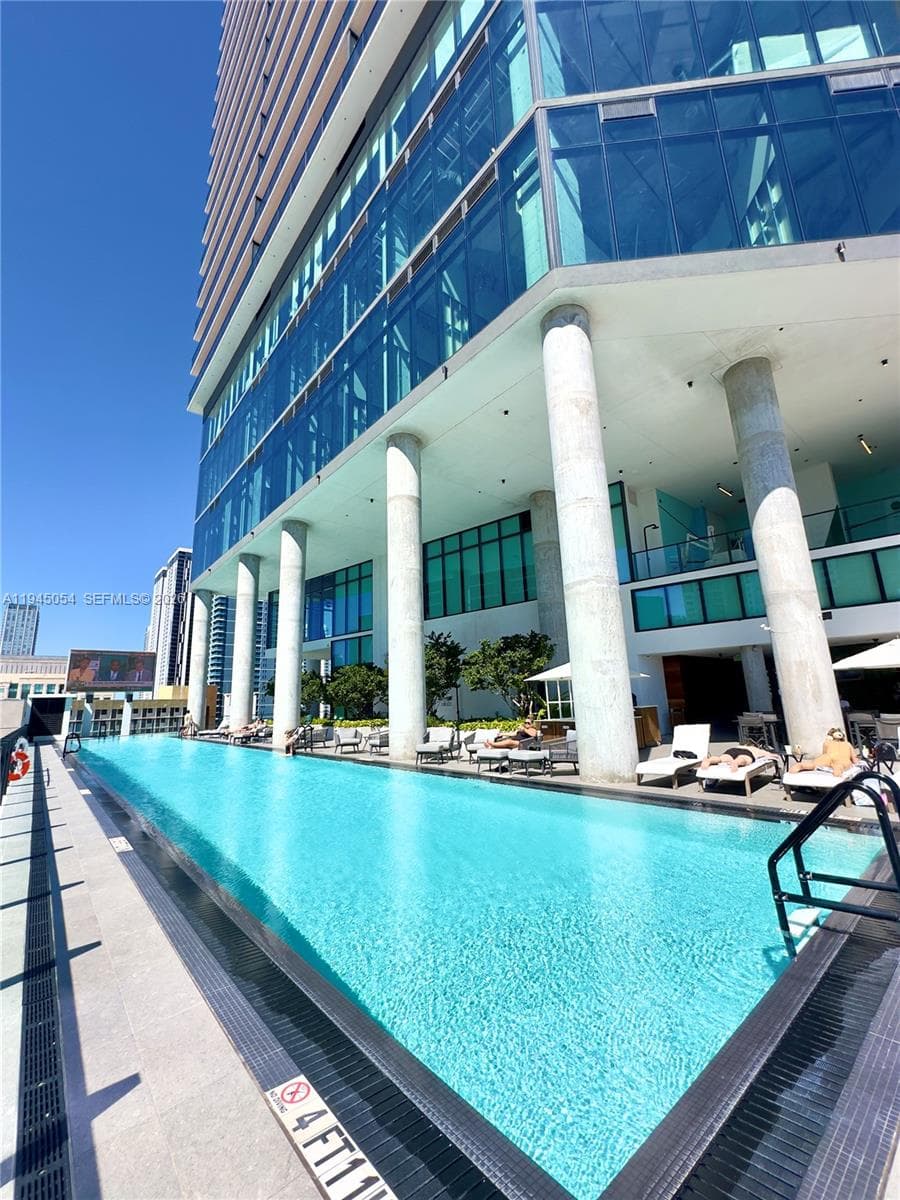 398 5th St 2114 photo 24