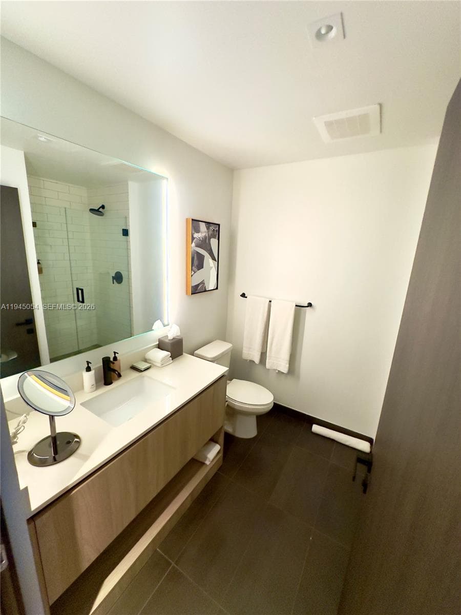 398 5th St 2114 photo 15