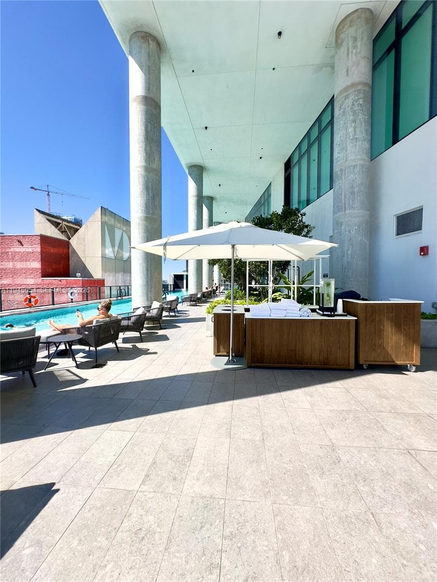 398 5th St 2114 photo 25