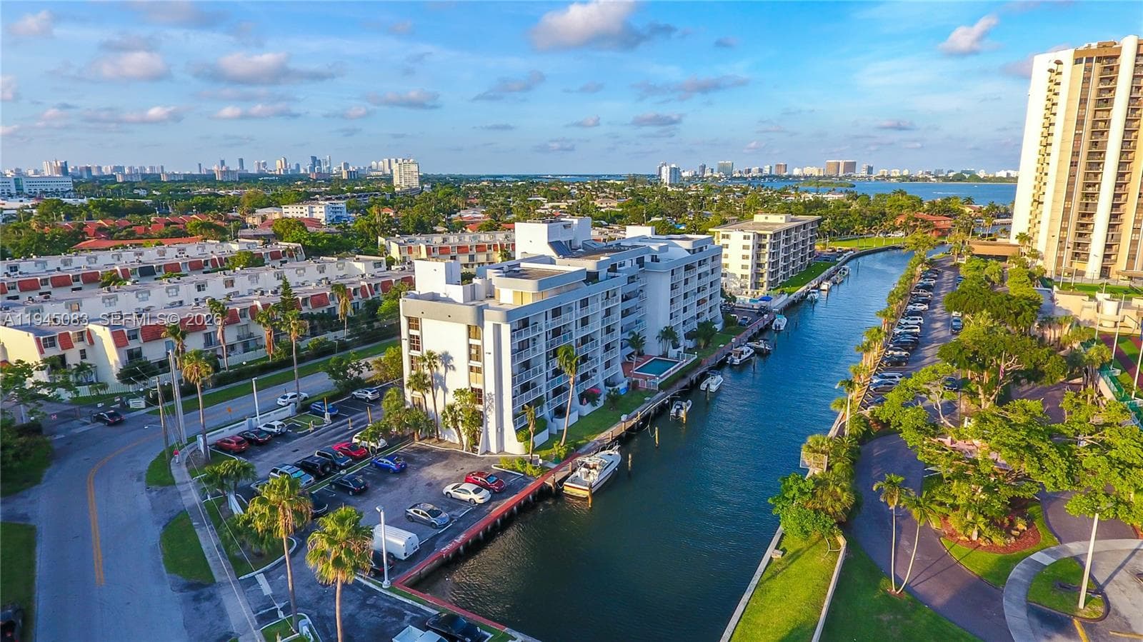 1650 115th St 505 photo 2