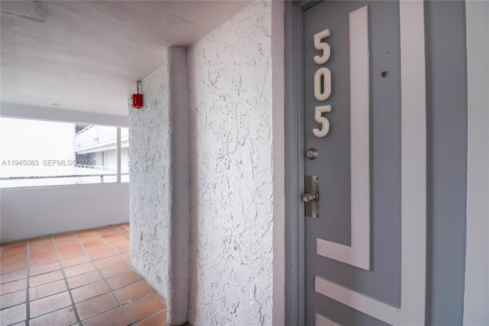 1650 115th St 505 photo 3