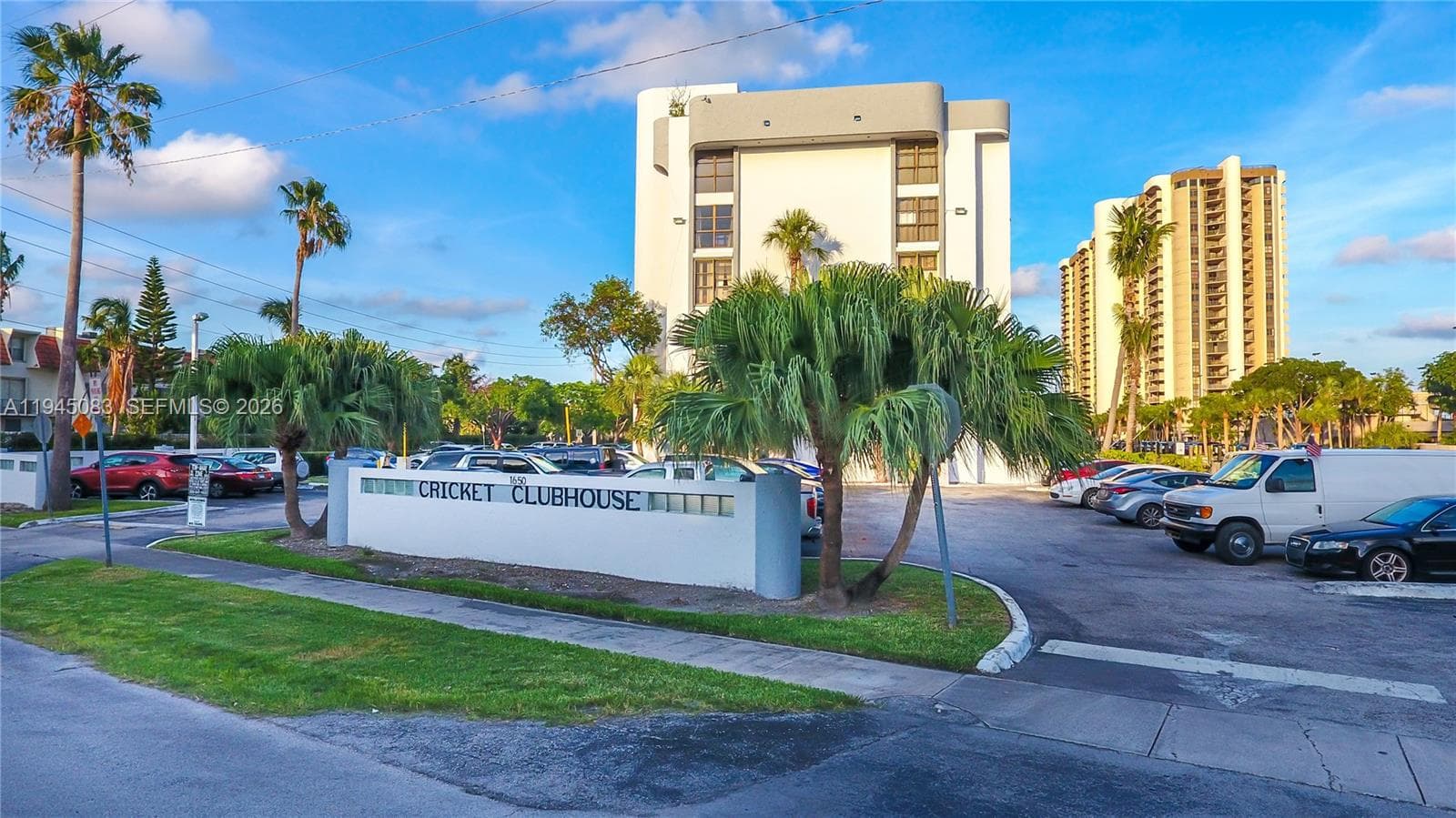 1650 115th St 505 photo 1