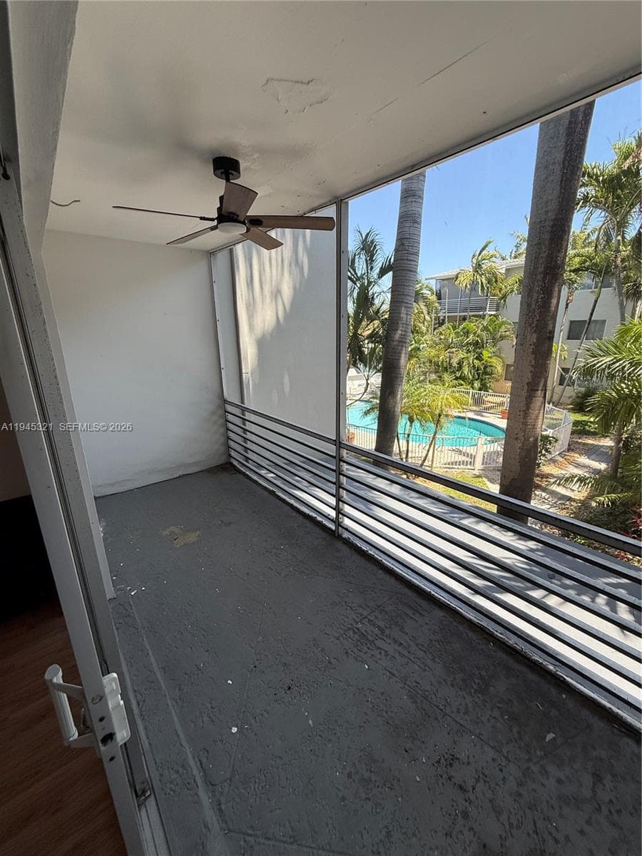 1535 15th St 202 photo 16