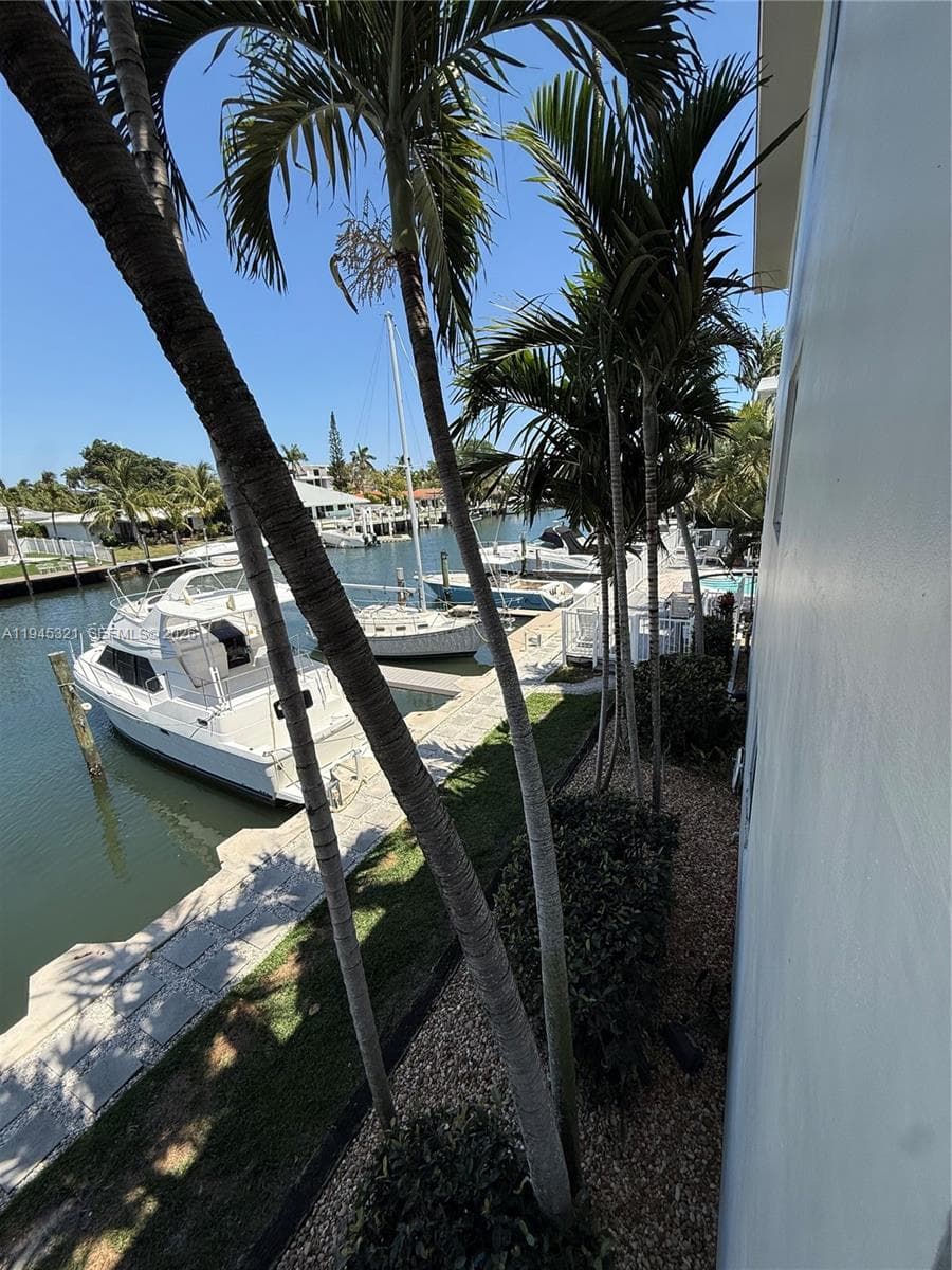 1535 15th St 202 photo 21