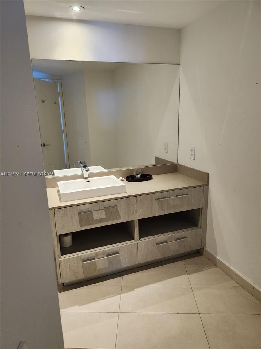 4111 S Ocean Dr 3610 photo 6