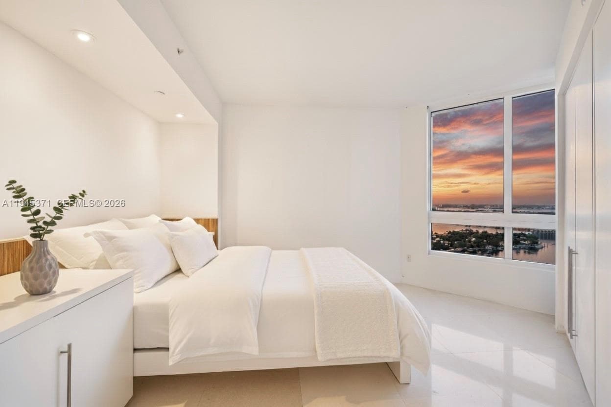 6365 Collins Ave 2901 photo 7