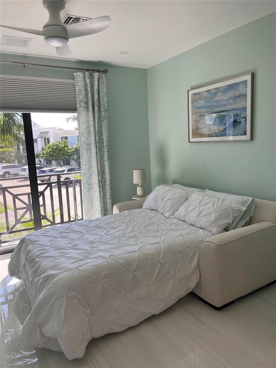 1575 S Ocean Lane 279 photo 6