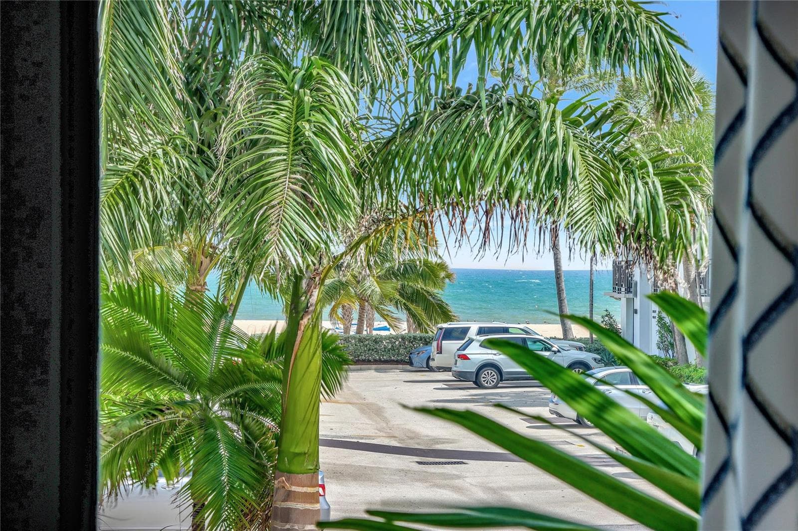 1575 S Ocean Lane 279 photo 22