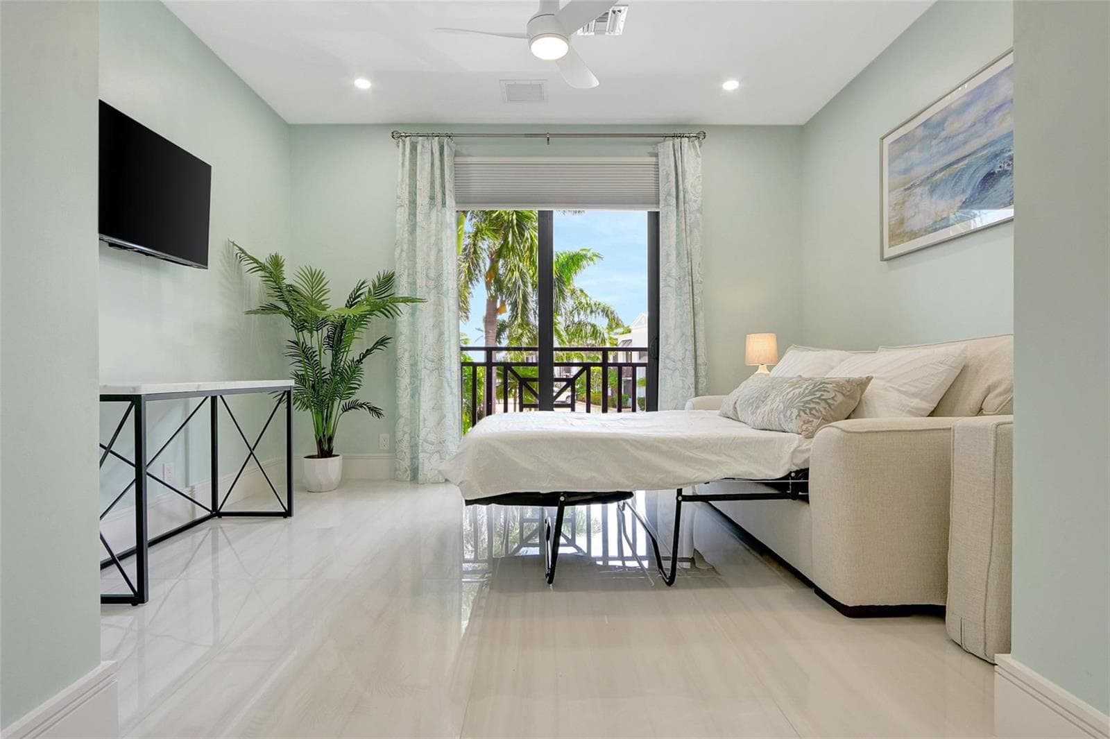 1575 S Ocean Lane 279 photo 5