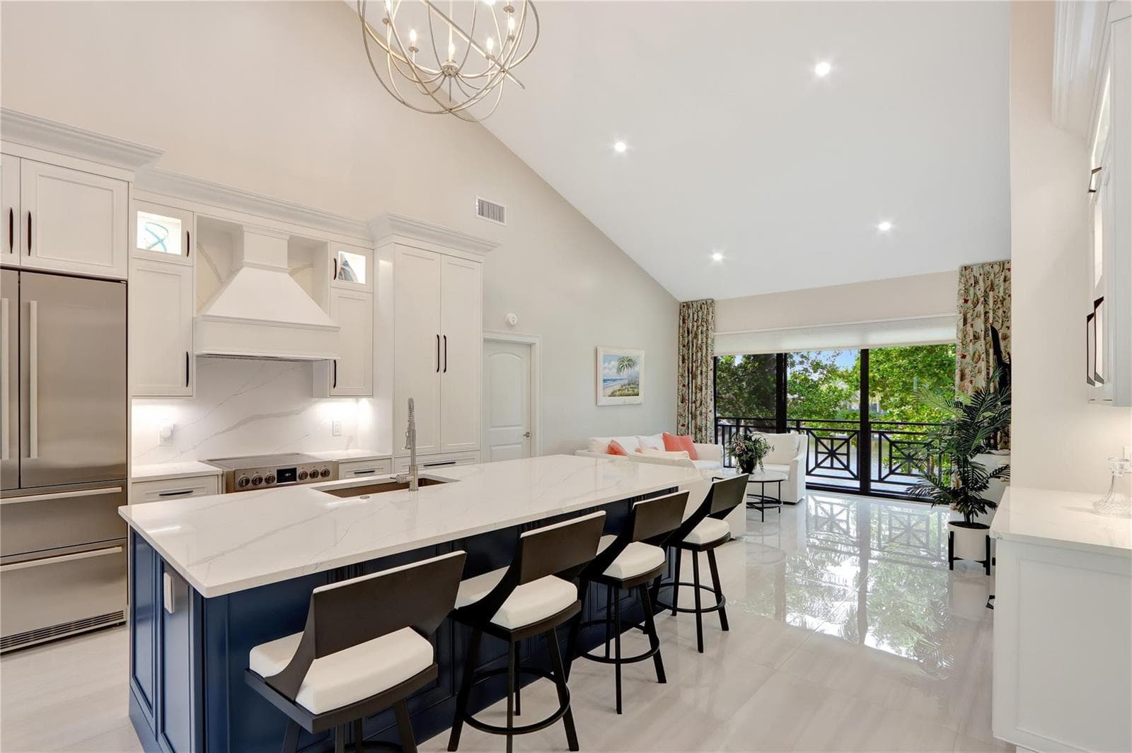 1575 S Ocean Lane 279 photo 11