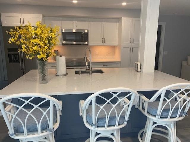 1556 S Ocean Lane 103 photo 2