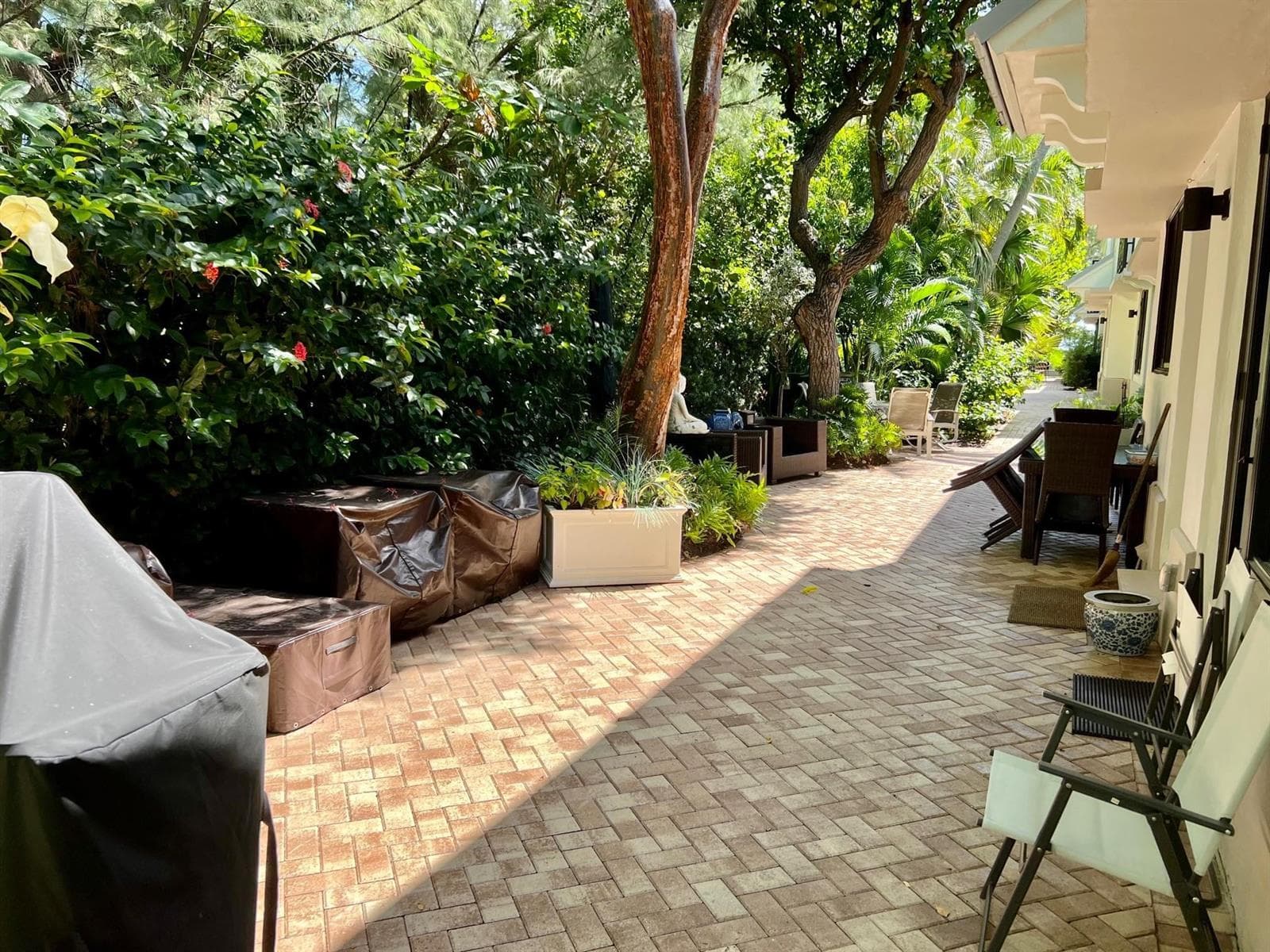 1556 S Ocean Lane 103 photo 19