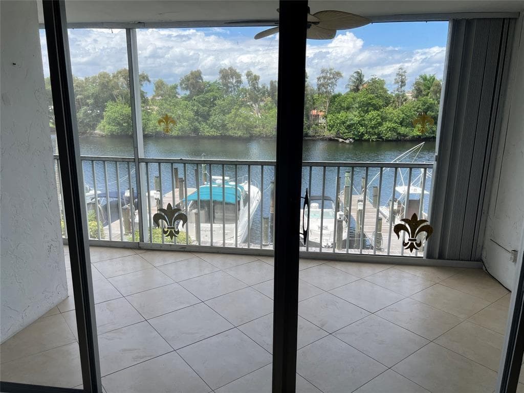 1301 E Hillsboro Boulevard 205 photo 3