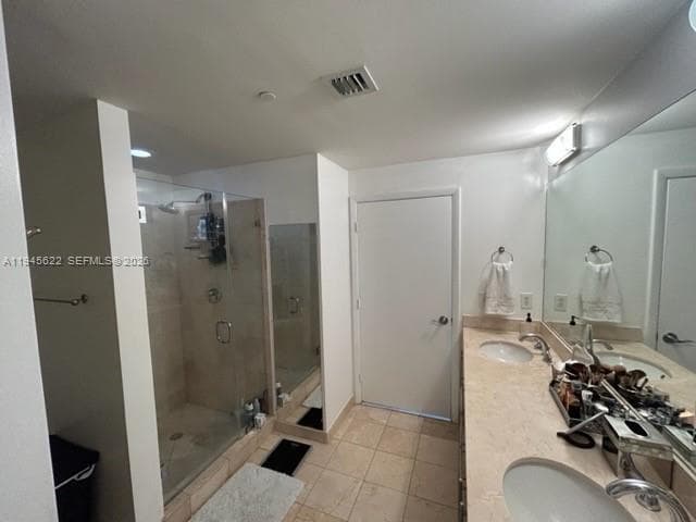 3330 NE 190 ST 415 photo 2