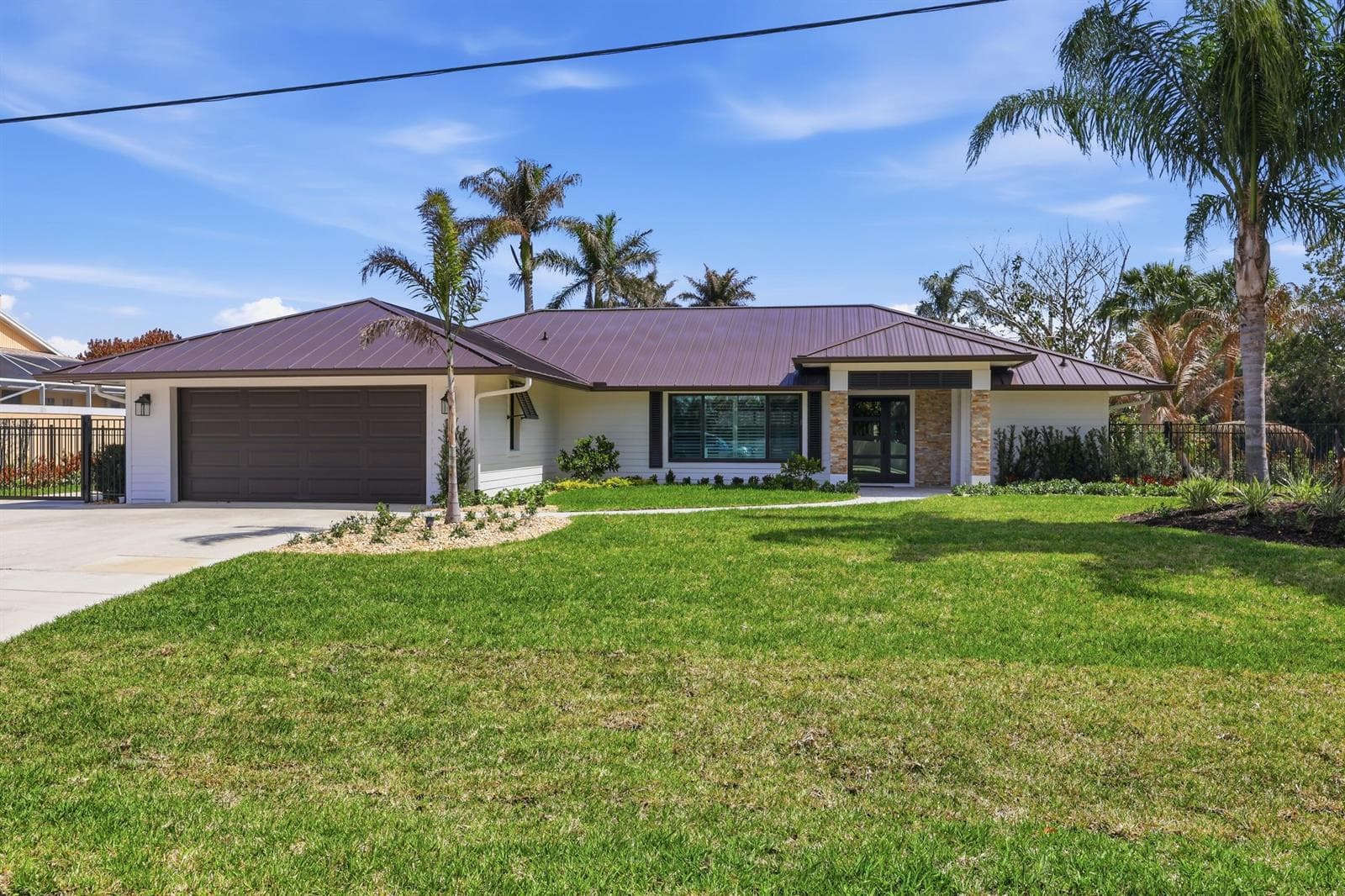 1489 SW Pine Tree Lane photo 1