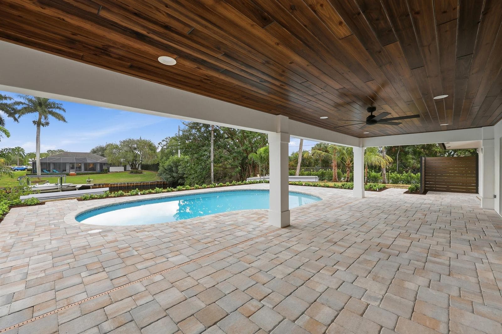 1489 SW Pine Tree Lane photo 10