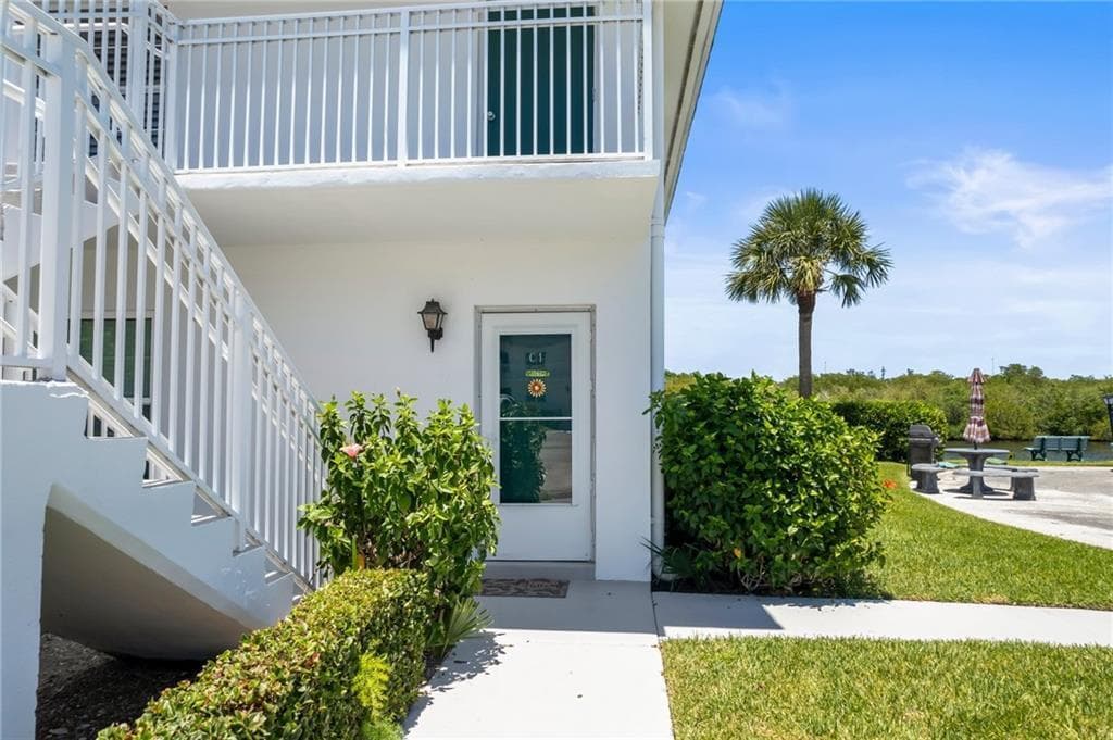 2800 Indian River Boulevard 1 photo 2
