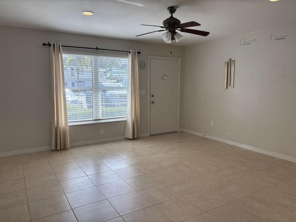 2800 Indian River Boulevard 1 photo 3