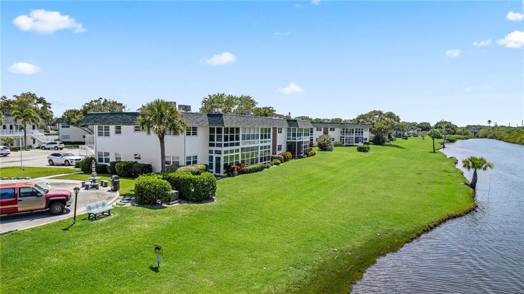 2800 Indian River Boulevard 1 photo 1