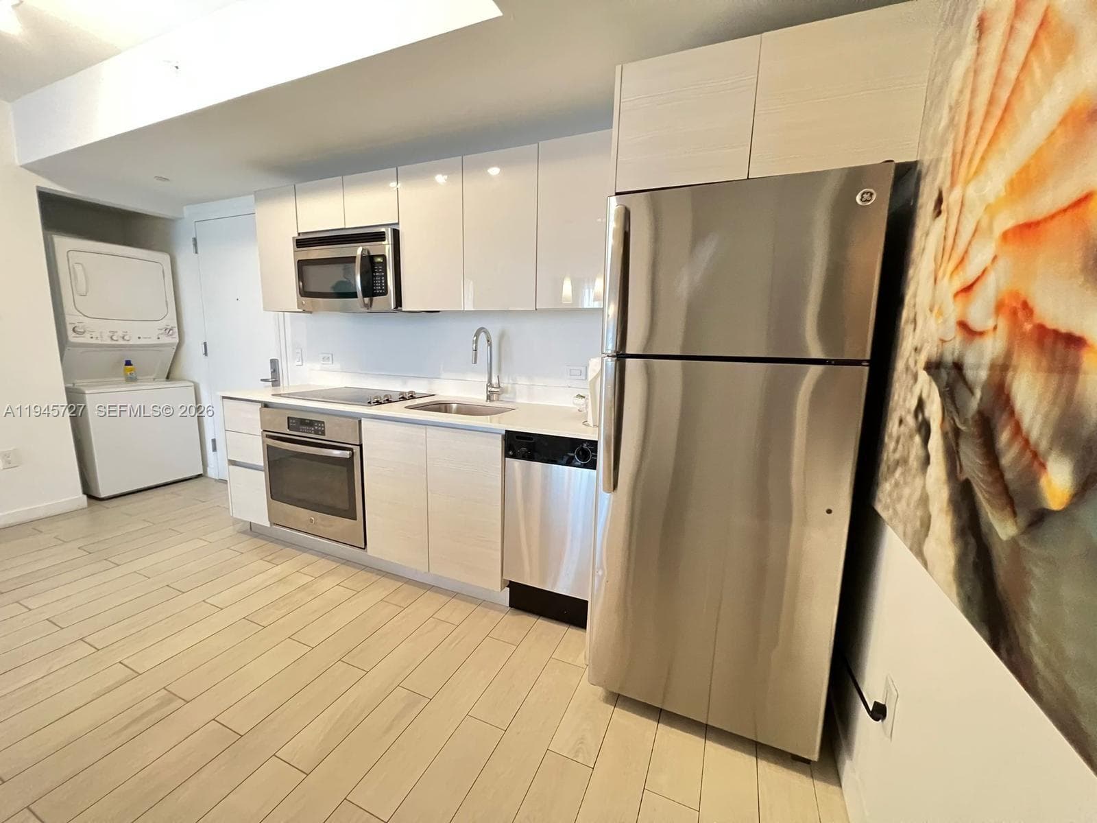 2602 E Hallandale Beach Blvd R2810 photo 9