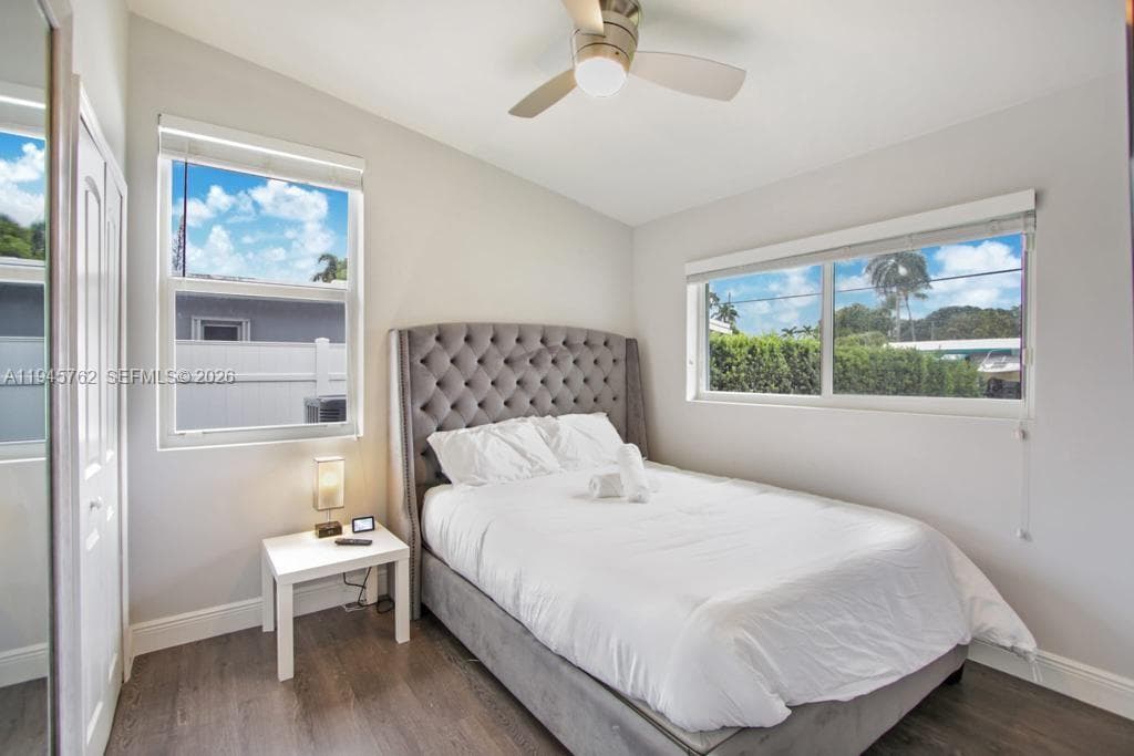 2442 Bimini Ln photo 15