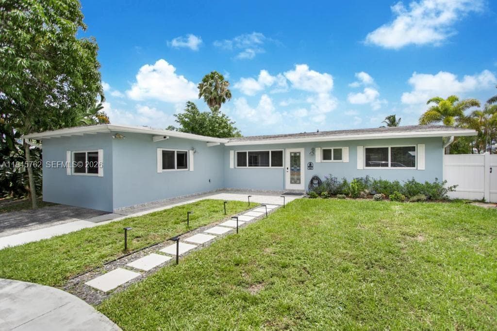 2442 Bimini Ln photo 19