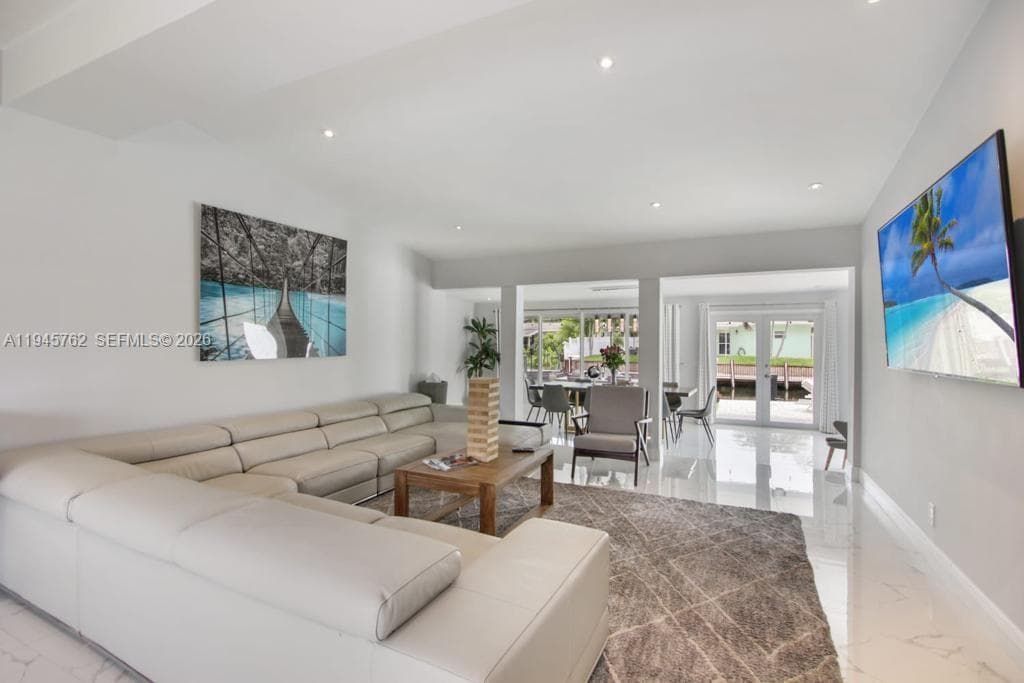 2442 Bimini Ln photo 8