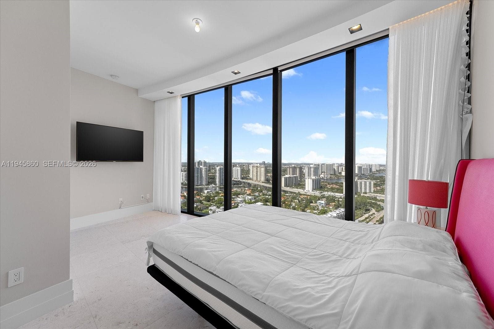 18555 Collins Ave 3405 photo 18