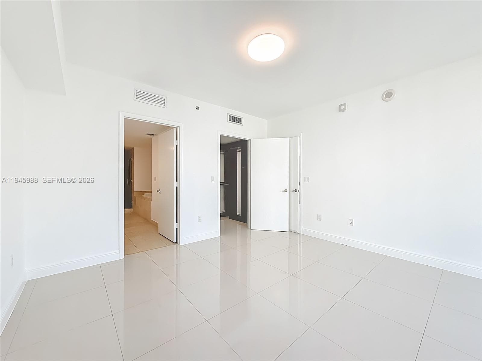 475 Brickell Ave 4215 photo 19