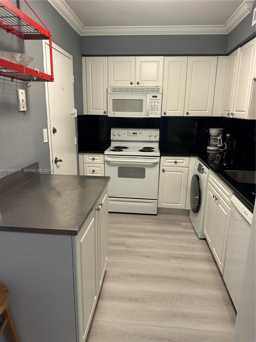 2501 S Ocean Dr 507 photo 15