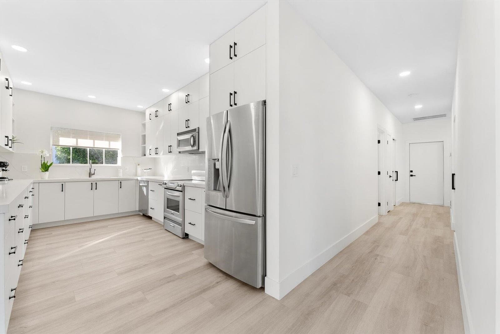 872 Lilac Drive photo 25