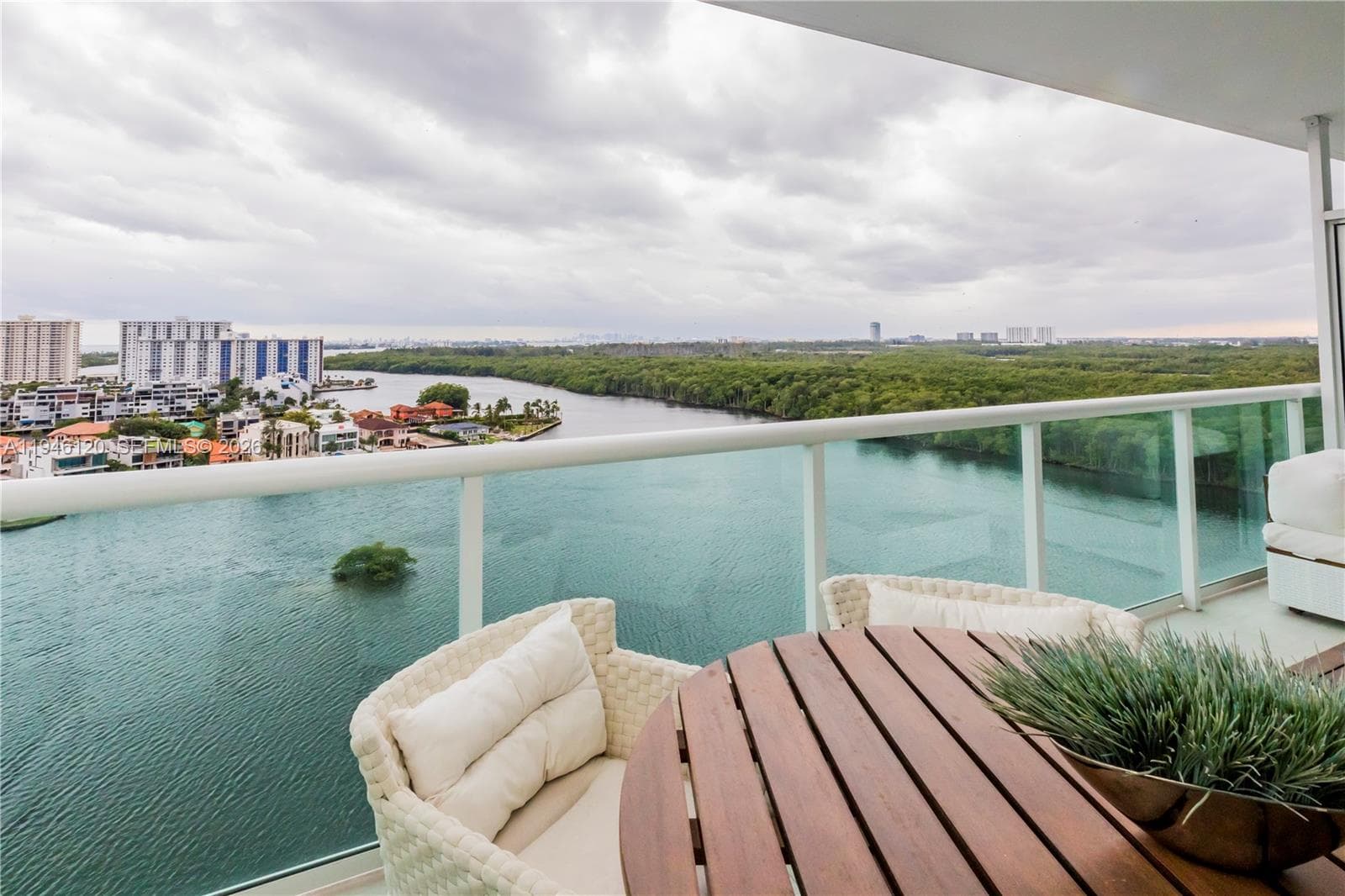 400 Sunny Isles Blvd 1504 photo 10